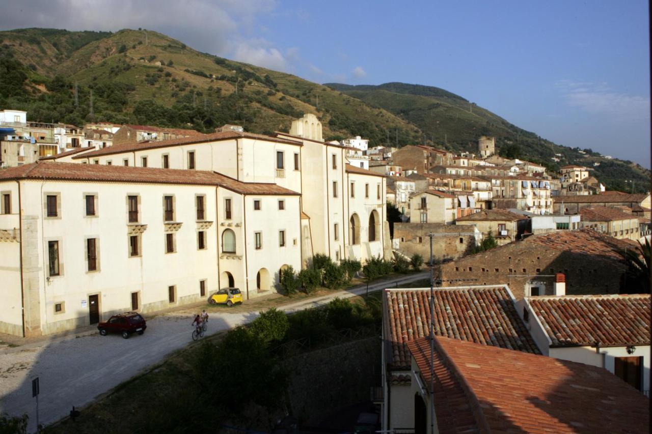 Hotel Sant'Agostino Paola Bagian luar foto